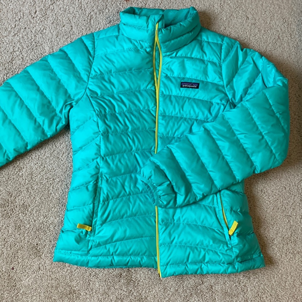worn once Patagonia kids teal puffer size xl